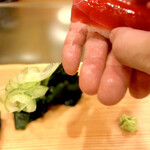 鮨処 多田 - 握り マグロ 赤身は手渡しで
