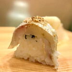 鮨処 多田 - 押し寿司 小鯛