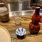 温石 - 焼津銘酒
      磯自慢 吟醸