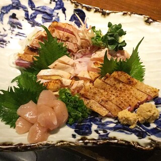 産直の黒さつま鶏刺身盛り合わせ