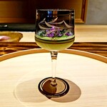 温石 - 印象的な器で、美しく静々と始まります