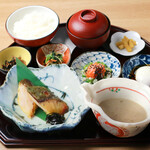 Saikyoyaki lunch of slowly grilled silverfin
