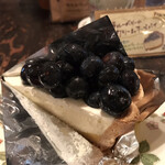 カフェ・ル・グレ - ブルーベリーのクリームチーズパイ‥830円
