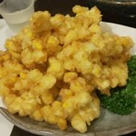 肴処 新家 - とうもろこしのかき揚げ