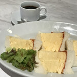 喫茶マドラグ - 玉子サンドとコーヒー