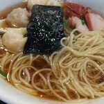 八雲 - 麺の感じ