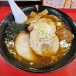 麺屋まる勝かっちゃんラーメン - チャーシュー5枚くらいだっのかな、、