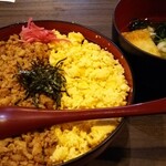 一番どり - ランチ鶏そぼろ丼セット 950円(税込)