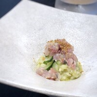 イノベーティブ フレンチ ワタハン - ＊和とフレンチの融合のような、面白い組み合わせ。 鰺のなめろうは鯵や薬味の旨味を感じますし、温かいリゾットにも合い美味しい。