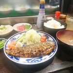 Kanayama Fuji Sakaba - 塩サバ定食