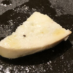 A e B - 水牛のモッツアレラ