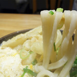 うどん平 - 上品なおつゆと白玉のようなやわもちうどん。