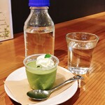 ネオ ガーデン カフェ - 抹茶プリン　250円