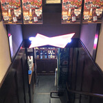 肉系居酒屋 肉十八番屋 - 入口