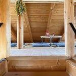 토우보우유우 카페 Cafe stand tOt - 2층 다락방 좌석