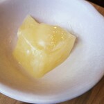 ブロンコ ビリー - 石垣島産パインラッシーゼリー(沖縄フェア)
      ぷるぷるなのに軽いちょっと不思議美味しい