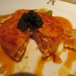 アピシウス - 甲殻類のガレット仕立て(断面）