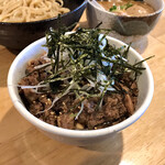 つけ麺のケイジロー - ＊肉飯（¥300）