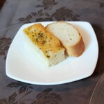 チェルバイア - 自家製パン