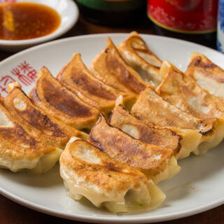 新鮮食材使用❗️餃子や焼売など、こだわりの詰まった名物料理