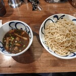 麺鮮醤油房 周月 鳥取八頭店 - 周月つけ麺（中）麺300g