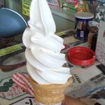 売店 ブルー爪木 - 料理写真:ソフトクリームを頂きました。