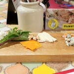 トリワイン ＰＩＫＯＳＨＨＨＵ - こだわりチーズ盛り合わせ