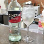 トリワイン ＰＩＫＯＳＨＨＨＵ - チンザノ エクストラドライ