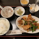 Ryuuen - ぶつ切り鶏肉四川風定食