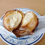 はぁーも - コレがたっぷりカスタードのシュークリン