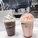 GODIVA - ドリンク写真:あまおう&ミルクチョコレート31%♡