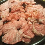 黒盛りのメイン