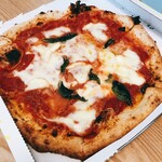 Pizzeria Pancia Piena - マルゲリータ（1800円＋税）