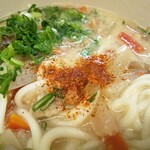 あーちゃん - 一味をババッとやってな（ぼっかけかす汁うどん）