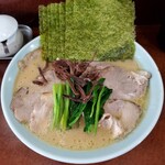 横浜ラーメン　壱鉄家 - 2020/6/20 チャーシューメン900円・トッピング海苔5枚100円