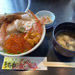 かに喰亭ますよね - 七種丼　ご飯少なめ