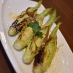 ワインバー バッカス - ヤングコーンのロースト、バターとパルミジャーノ（６５０円）２０２０年６月