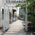 T.Y.HARBOR - エントランス