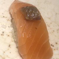 すし岩瀬 - 時酒。炙った皮が食感にアクセント