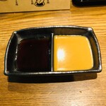 餃子 唐揚げ 紅鯨 - タレ