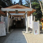 海女小屋はちまんかまど - 石神社参拝