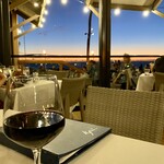 Kamuela Provision Company - 夕焼けを眺めながら