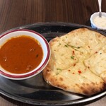 ResortDining&EthnicMeals - チーズナンカレー1種セット、900円