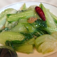 銀座アスター 新宿賓館  - チンゲン菜塩ガーリック炒め