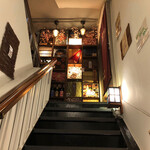 OHASHI - 2階へとヒタヒタのぼる階段