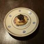 パラッツォ サン グスト - フレッシュキャビアブリニのせ