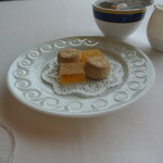 フレンチレストラン ミクニ サッポロ - プティ・フール