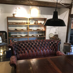 イロドリ - レトロ革ソファ、年代物