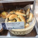 DONQ - 大宮そごう限定枝豆のカマンベールぱん