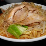 らーめんでぽっと - 全体的に馴染ませて